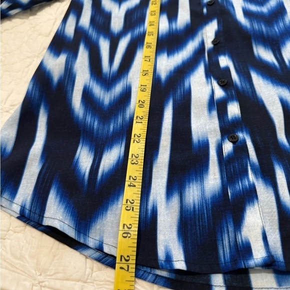 Calvin Klein Lapis Blue Geometric Long Sleeve Blouse. Size M - Picture 7 of 9
